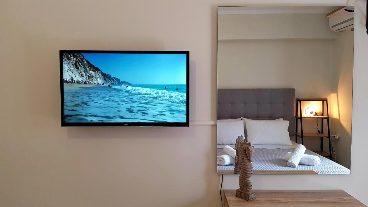 Celeni Apartments Lefkáda エクステリア 写真